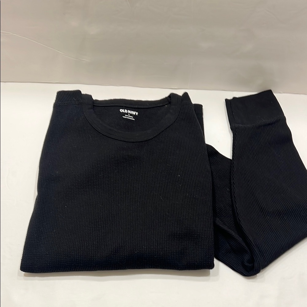 Old Navy Classic Black Thermal Set